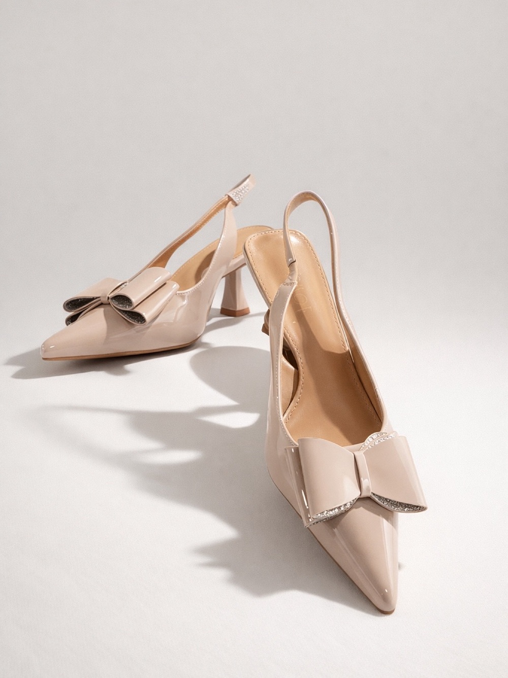 Elegant Pointed Slingback Pumps with Bow - Nude
